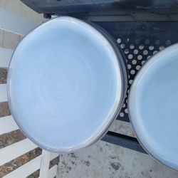 Ceramic dishes