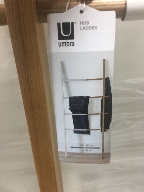 Umbra Hub Ladder Freestanding Towel Rack, White/Natural - New!