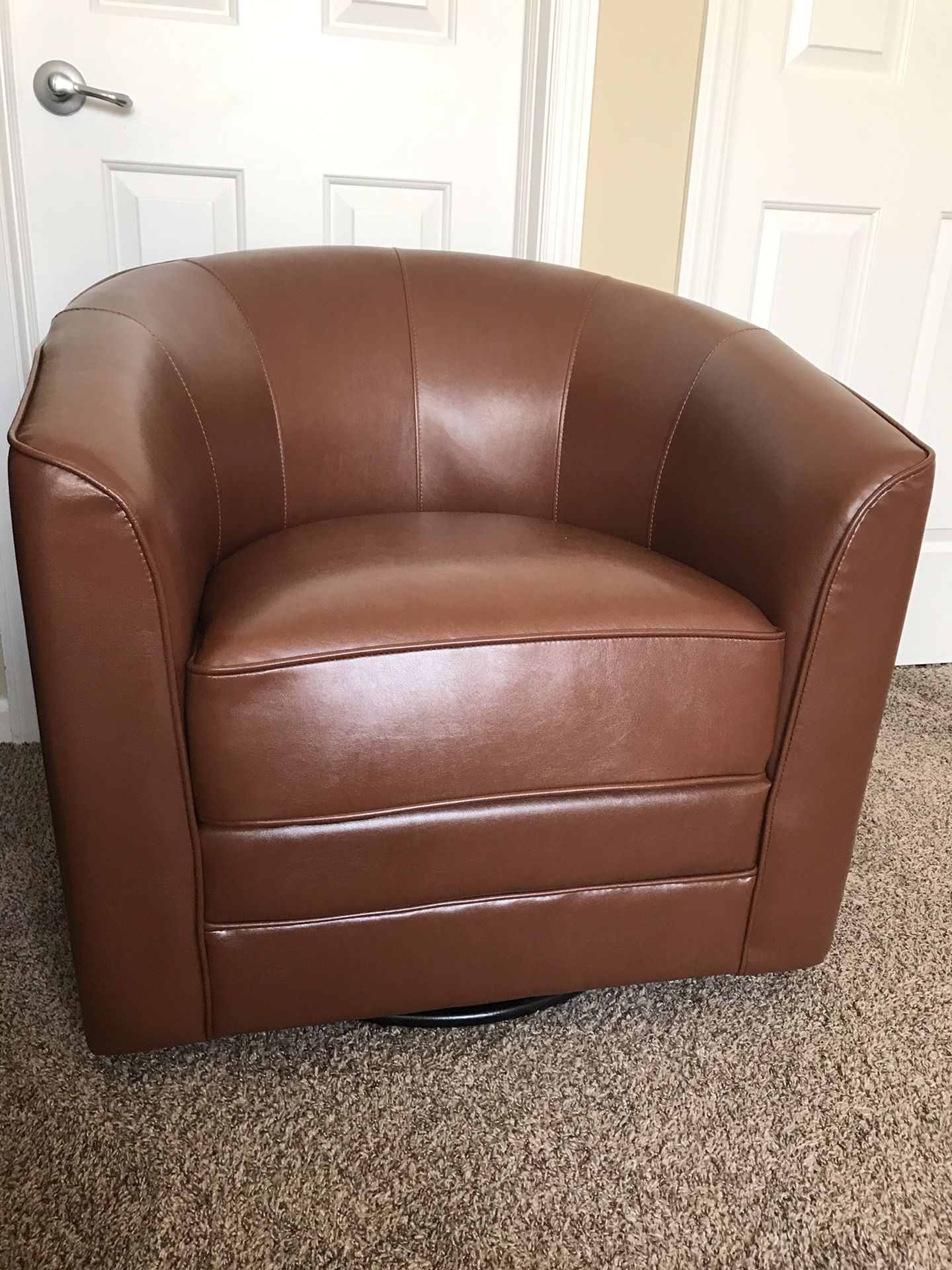 Swivel chair reddish brown