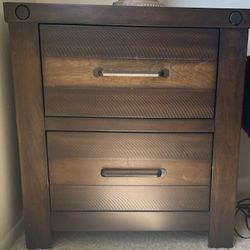 2 End Tables w/Built In Phone Chargers And Led Lighting Underneath