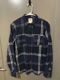 Men's Medium By Levi's flannel button-up shirts, Navy Blue (Pick up🛒 In Bellevue) *Check out my Other Posts 🎁