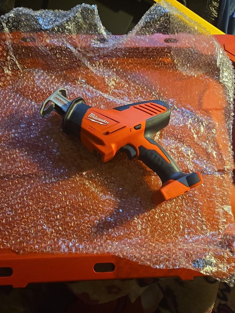 Milwaukee M18 Hackzall New