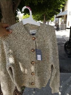 Women's Button up Sweater
