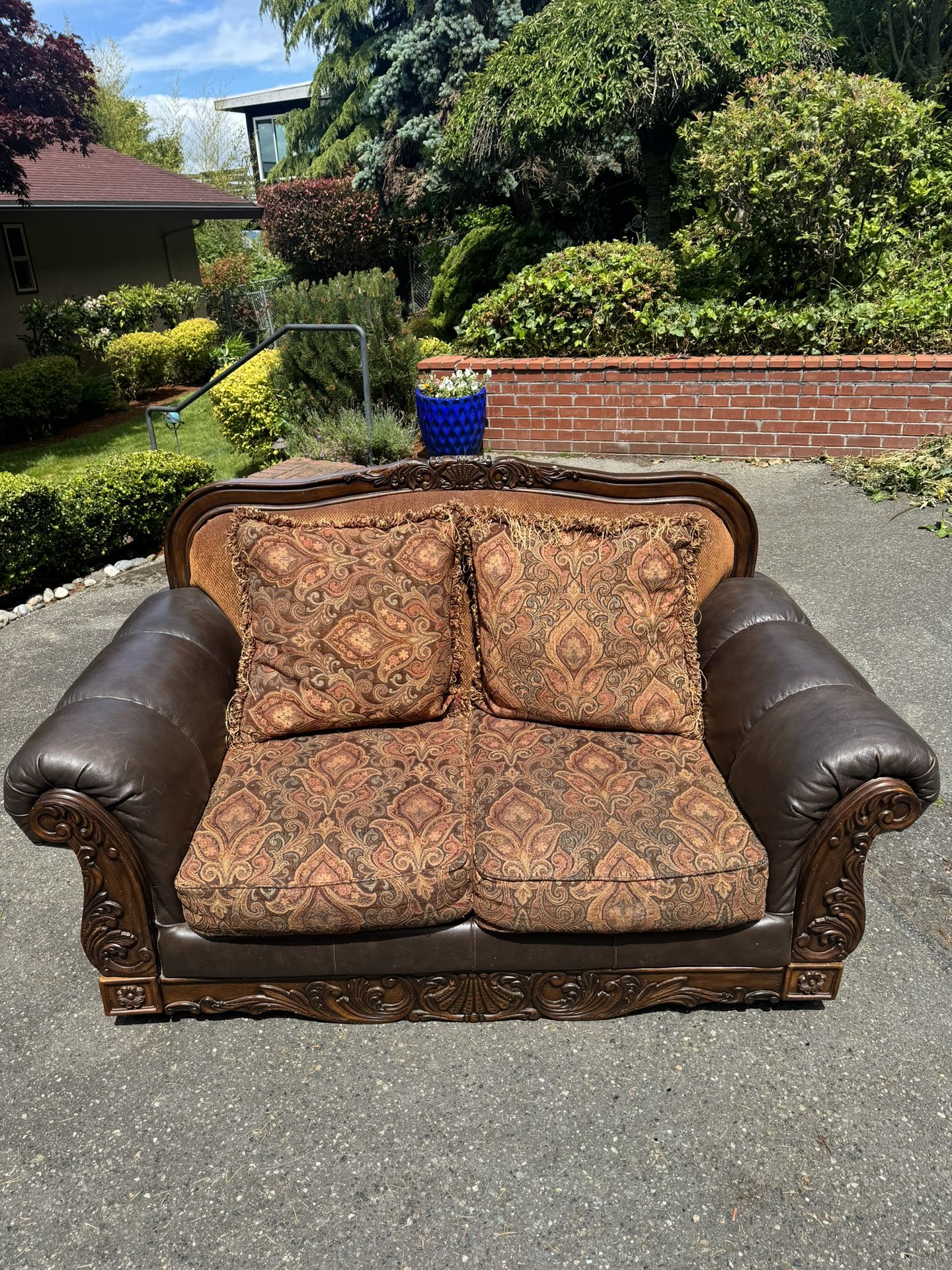 Art Deco Vintage Couch