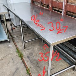 Preciosa Mesa Grande Seminueva Lista Para Usar Super Limpia Para Tu Restaurante O Negocio $150