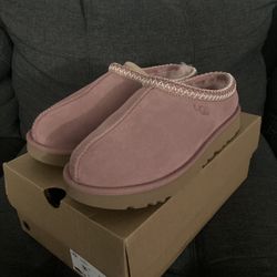 UGG women’s Size 10 