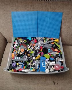 Large Lot of Mixed LEGO Pieces with Base Plates