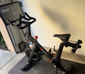 Peloton bike bundle!