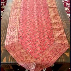 Satin Table Runner 