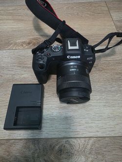 Canon EOS R8 24.2MP  Digital Camera w/ RF 24-50mm F4.5-6.3 IS STM-Lens