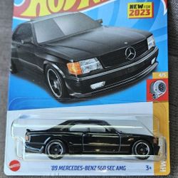 Hot Wheels '89 Mercedes-Benz 560 SEC AMG.