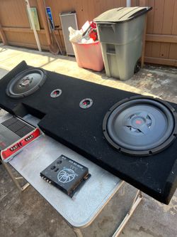 JBL Club WS1200 - Subwoofer  12" and amplifier
