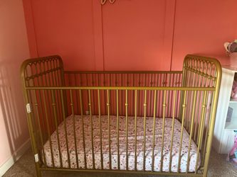 Crib and mattress