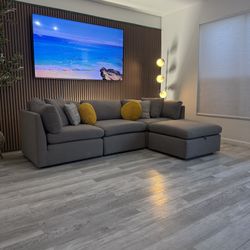 Gray Modular Sectional with Storage Ottoman