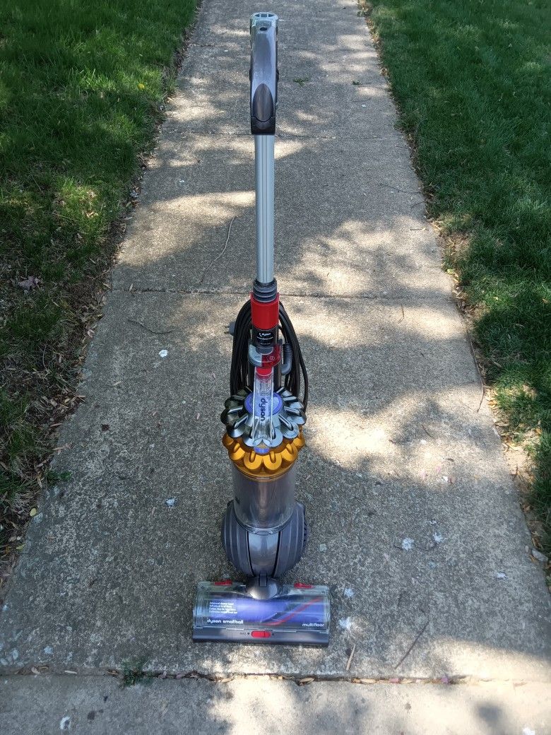 Dyson Vacuum Cleaner