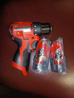 Taladro con 2 baterías