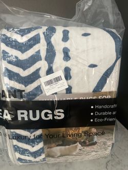 New 5X7 machine washable area rug