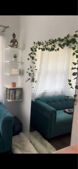 Teal Velvet Tufted Accent Chair