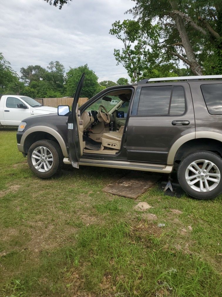 2007 Ford Explorer