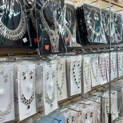 Rhinestone Crystal Bridal Earrings Necklace Set Romantic Bridesmaid Jewelry