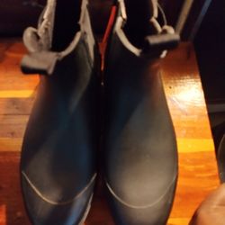 Everlane Rubber Chelsea Rain Boots – Black, Women’s Size 9 