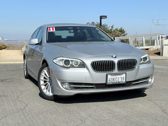 2011 BMW 5-Series