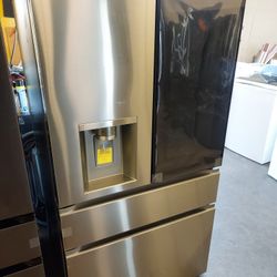 LG 29cu.ft 4-Door French-Door Refrigerator