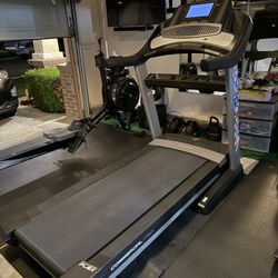 Norditrack 1750 treadmill