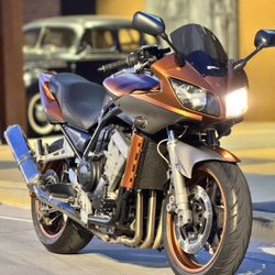 2004 Yamaha FZ1
