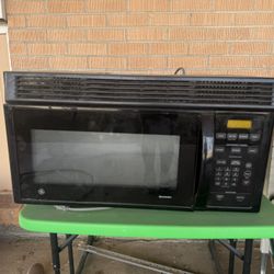 Dish Washer And Microwave 