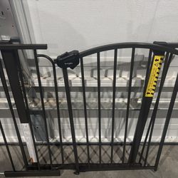 Regalo adjustable gate