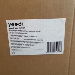 Yeedi DVX34 Robot cleaning vacuum with station. Manufacturer Refurbished