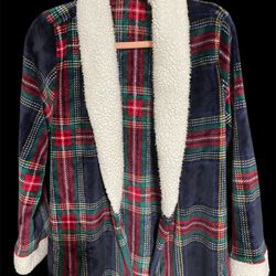 Liz Claiborne Women’s XL (?) Soft Plaid Bathrobe Perfect For Christmas 