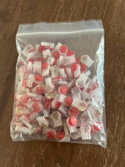 100 UR Connectors- new open box
