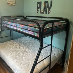 Sturdy Metal Bunk Bed