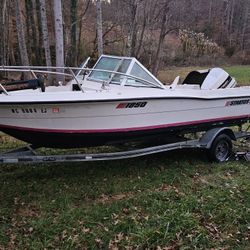 1850cc  Stratos Dual Console Bay Boat.