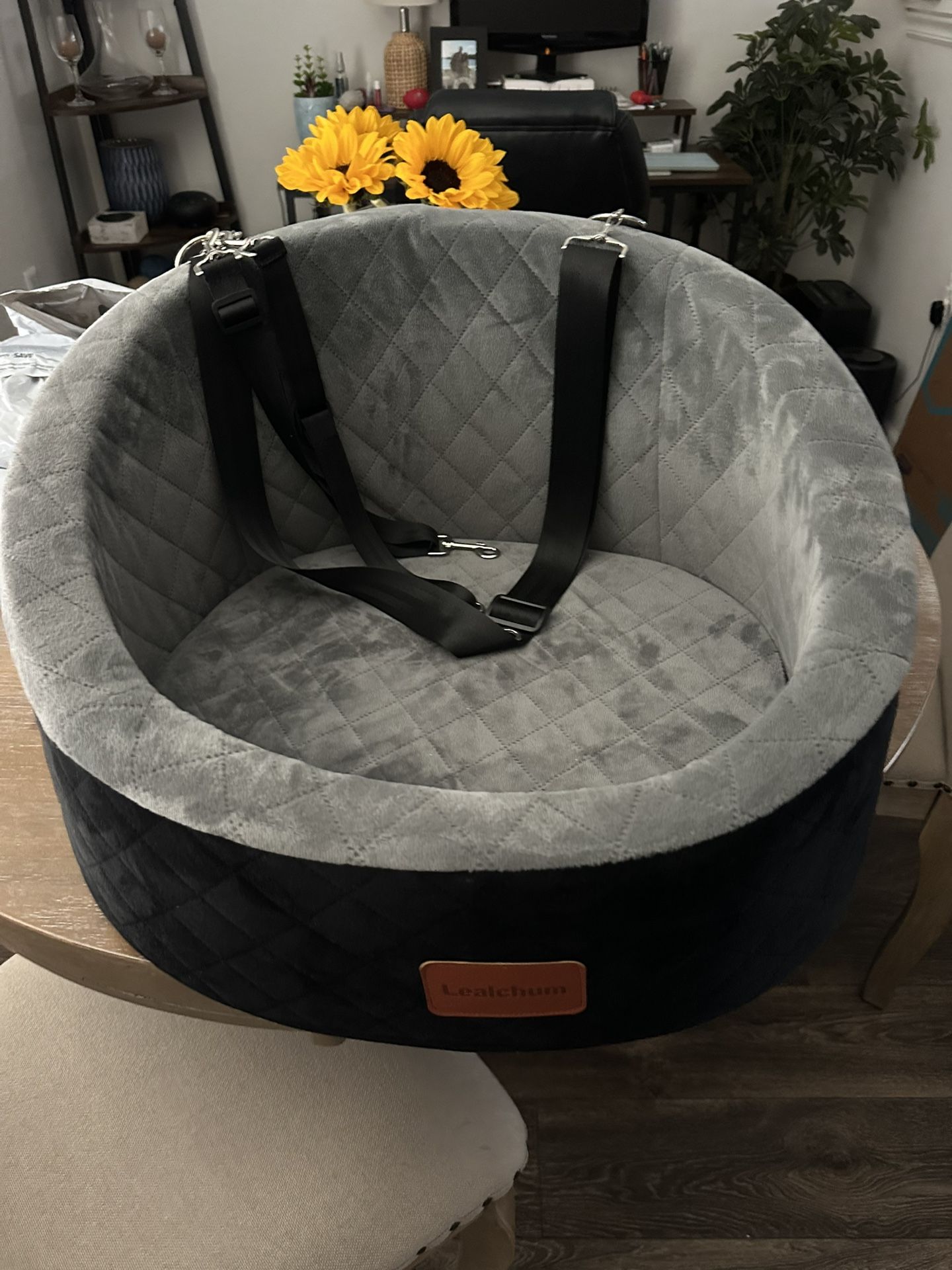 Lealchum Dog Bed For Car