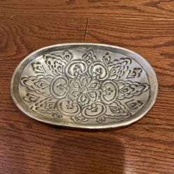 Lotus edge aluminum soap dish made in India 7.5” x 4.8”