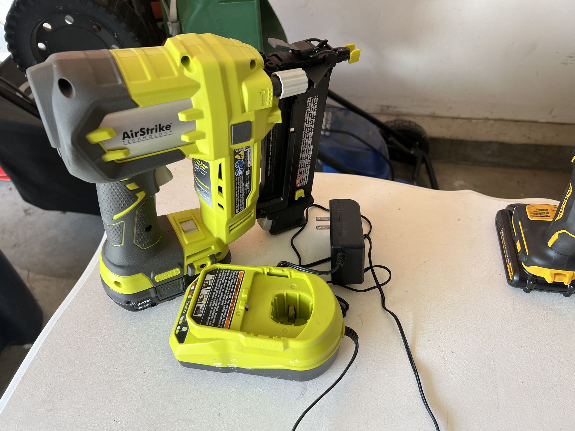 Ryobi finishing nail gun