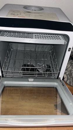 Portable dishwasher