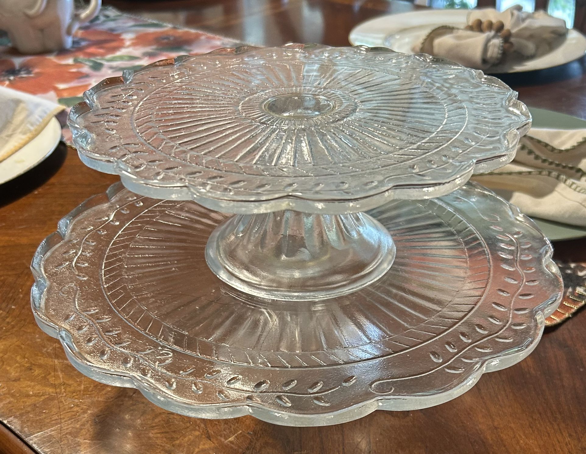 Glass Cake/ Cupcake Platters . Read Description