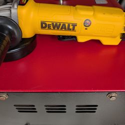 DeWalt 5" Electric Angel Grinder 