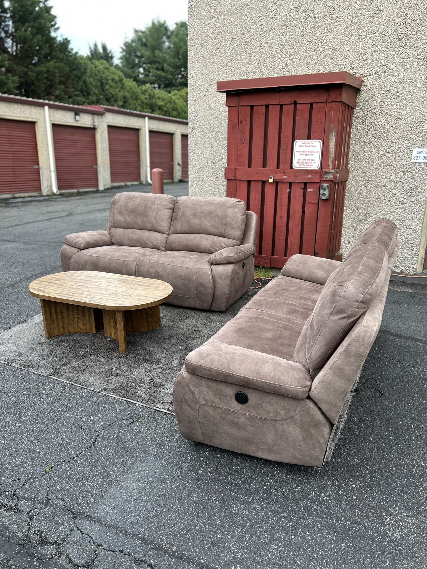 Like New (2) Sofa Recliner Set