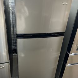 Whirlpool Top Freezer Refrigerator Apartment Size 18 Cu Ft 