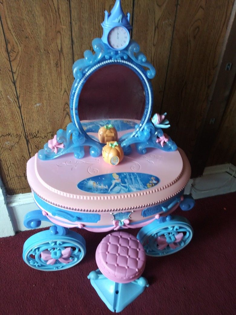 Disney Princess Cinderella Vanity