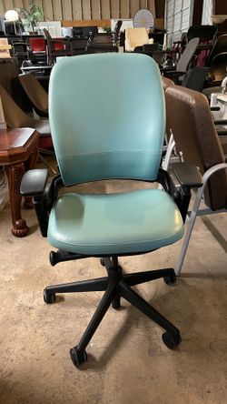 Steelcase leap V2 office chair