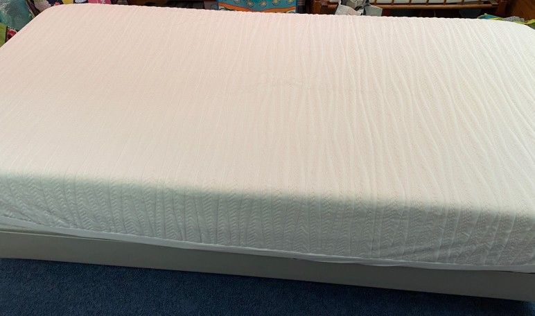 Sleep Number Twin XL Mattress & Frame