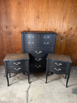 Dresser set