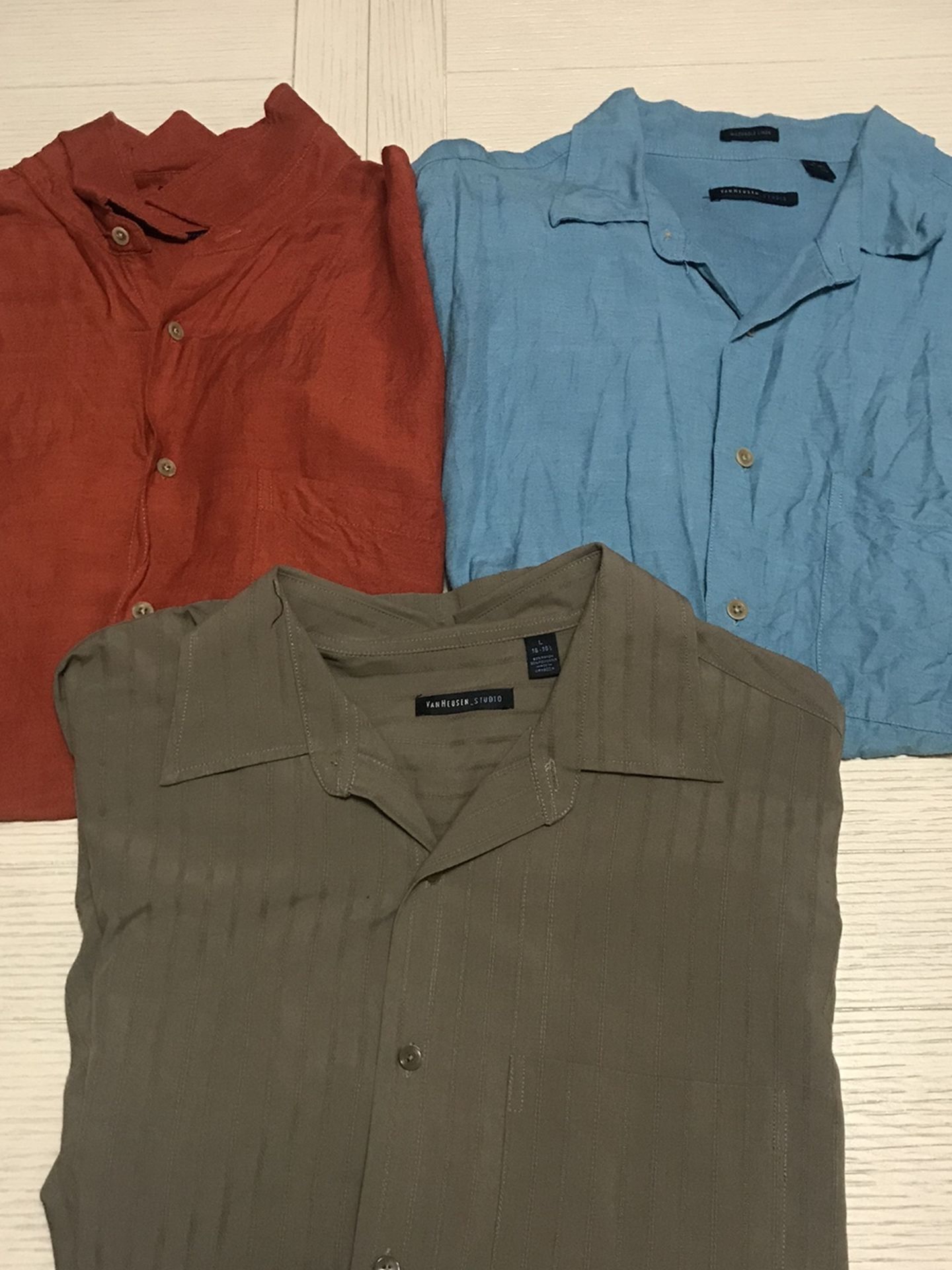 LOT OF 3 MENS SHORT SLEEVE BUTTON DOWN VAN HEUSEN SHIRTS SIZE L MEN'S