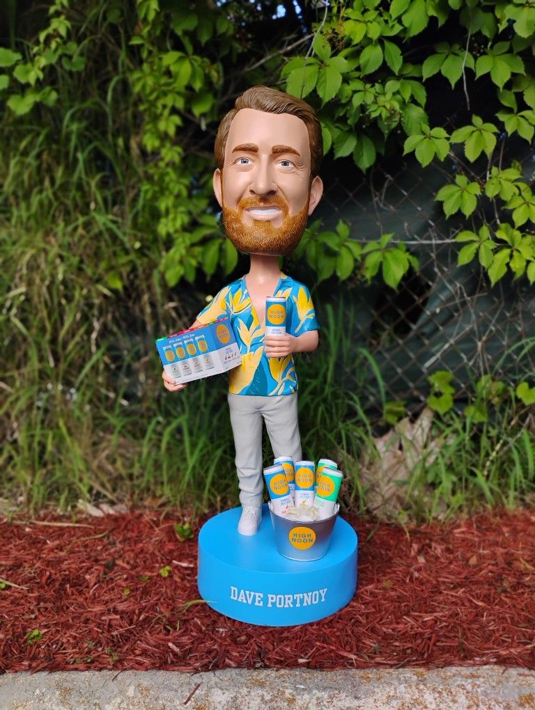 48 " DAVE PORTNOY bobble Head HighNoon Barstool